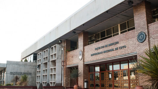 imagen La Secretaría Académica convoca a reunión informativa respecto del Plan de estudio 1984-90