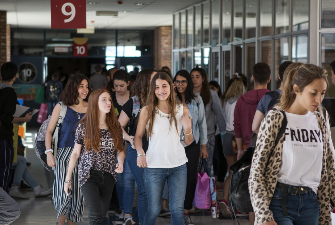 imagen Derecho ofrece Beca pre-profesional remunerada para estudiante de diseño UNCUYO