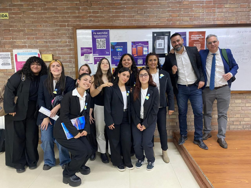 imagen Historia argentina y latinoamericana en debate: una propuesta innovadora para aprender desde la oralidad y el pensamiento crítico