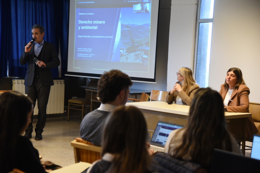 imagen Comenzó en la FD un seminario sobre minería, derecho y ambiente con perspectiva federal