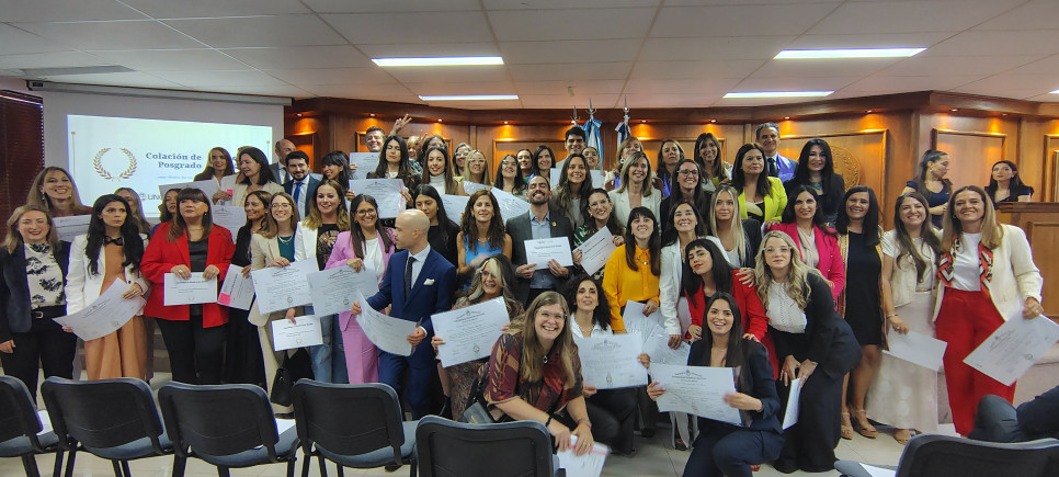 imagen La Facultad de Derecho celebró la Colación de Posgrado 2024