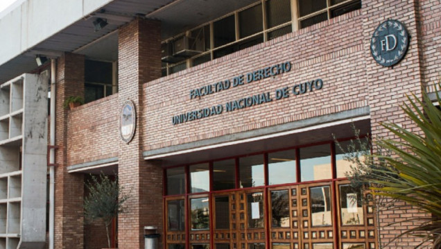 imagen Se abren Concursos para cubrir cargos vacantes del Personal No Docente de la FD UNCUYO