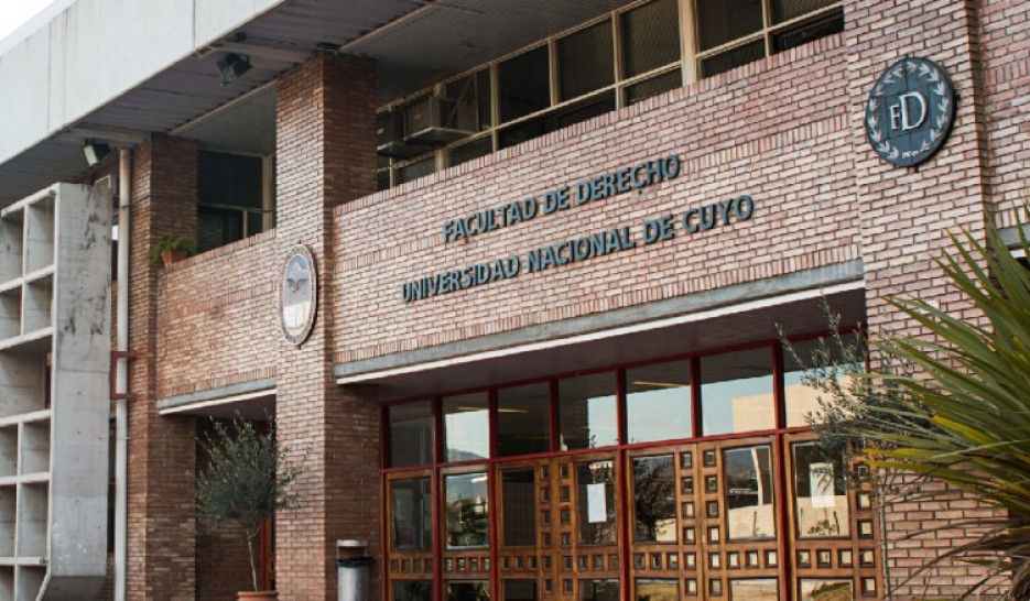 imagen Se abren Concursos para cubrir cargos vacantes del Personal No Docente de la FD UNCUYO