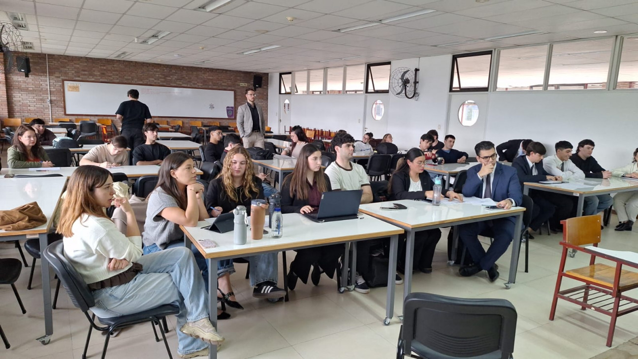 imagen Estudiantes de Abogacía recrearon las distintas etapas de un proceso judicial