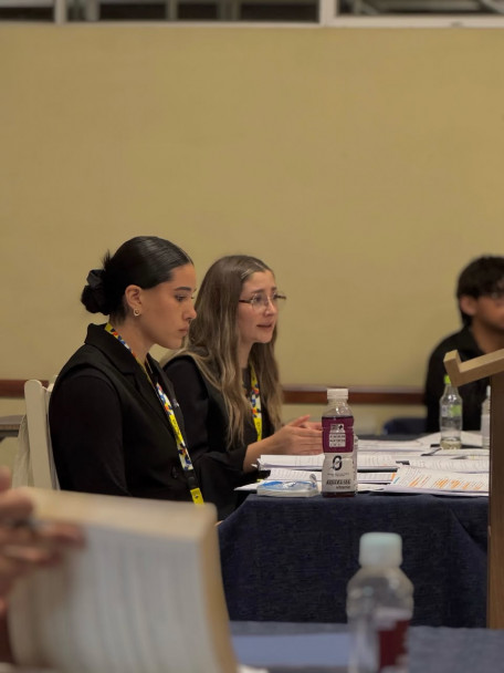 imagen Excelencia académica: equipo de Derecho UNCUYO alcanzó las semifinales de la COMLIT