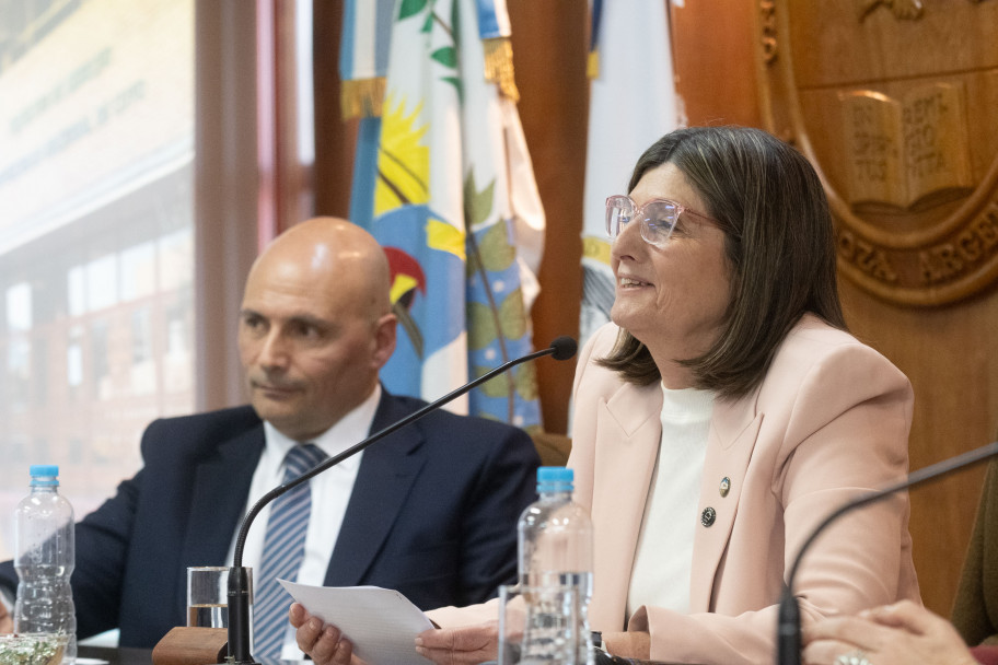 imagen La Facultad de Derecho de la UNCUYO renovó sus autoridades para el período 2026-2030