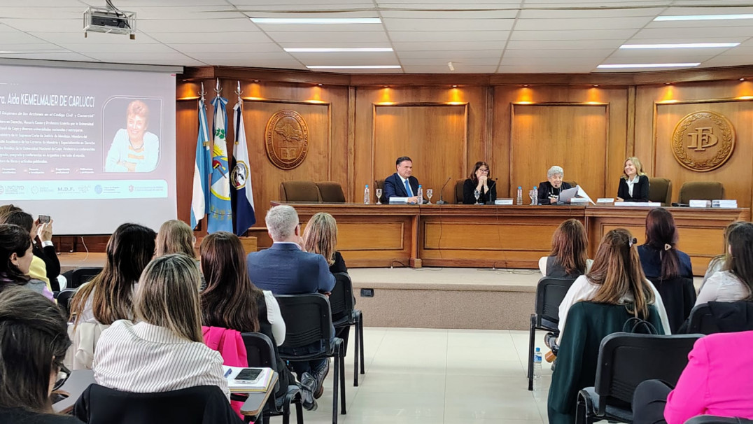 imagen Especialistas analizaron el régimen de las acciones en el Código Civil y Comercial