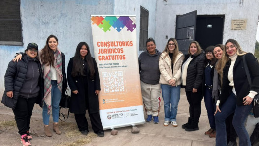 imagen La Facultad de Derecho lleva asesoramiento jurídico gratuito a distintos barrios de Mendoza con el proyecto "Derecho(s) al Barrio"