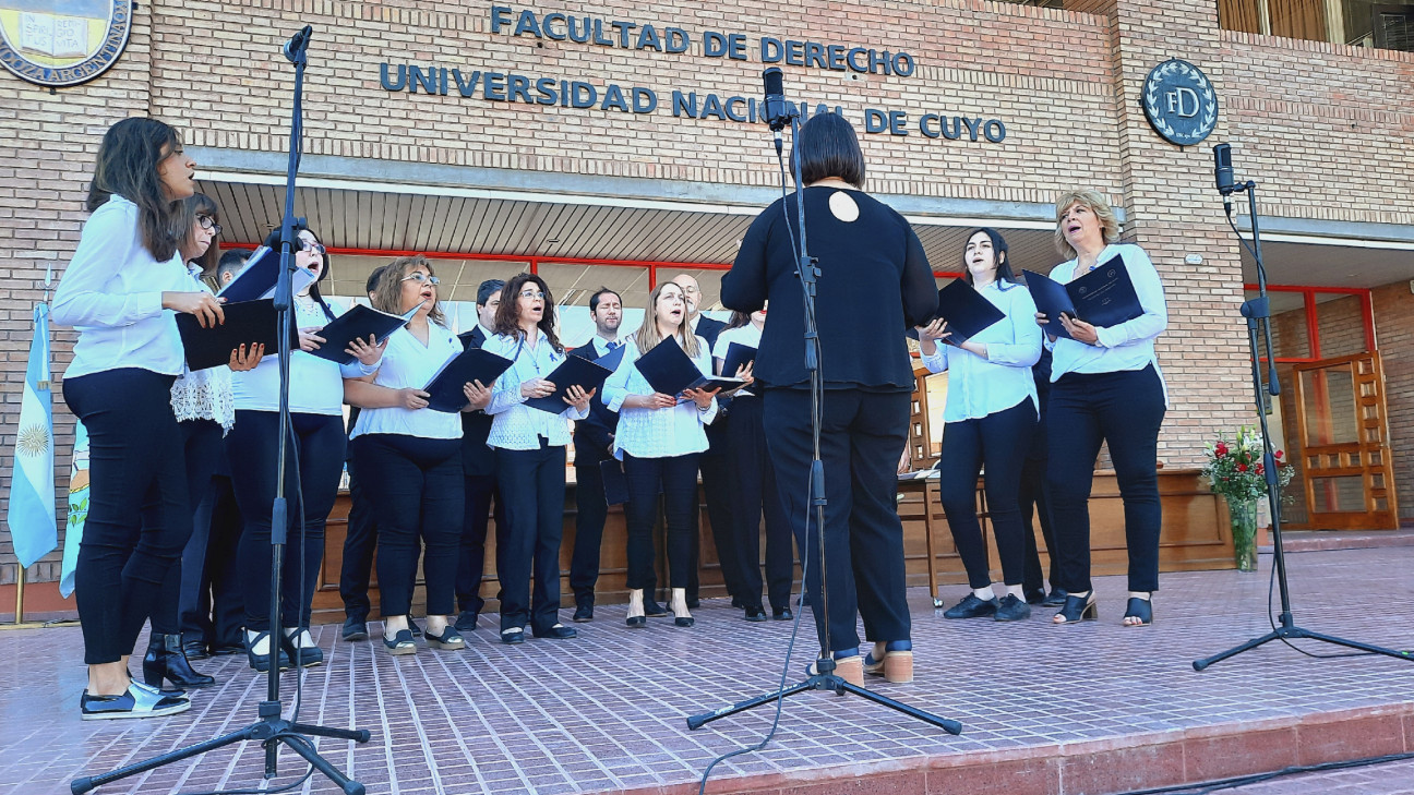 imagen ¡Sumate al Coro de la Facultad de Derecho!