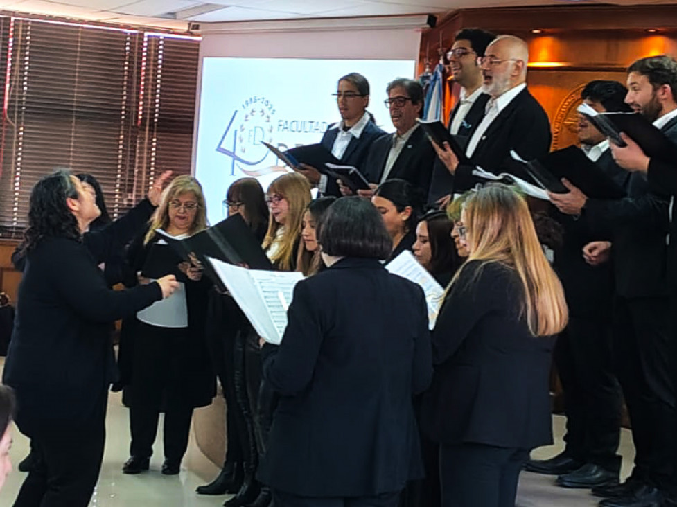 imagen El Coro de la Facultad de Derecho invita a un viaje musical por Latinoamérica