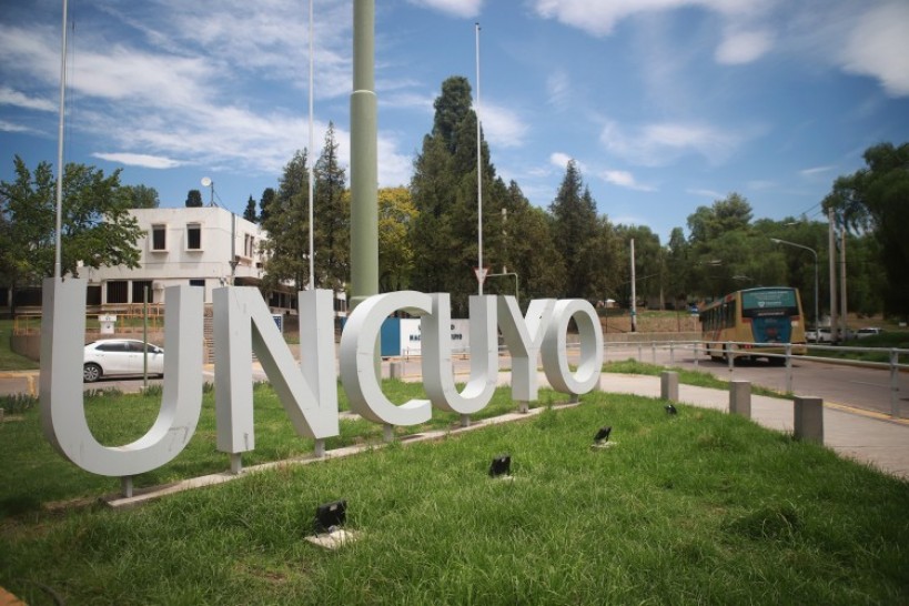 imagen La Universidad Nacional de Cuyo conmemora su 85º aniversario 