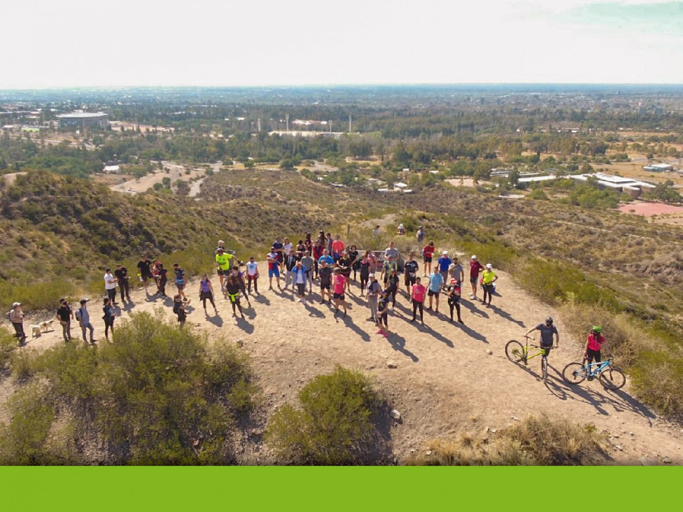 imagen Caminata al Parque Deportivo de Montaña