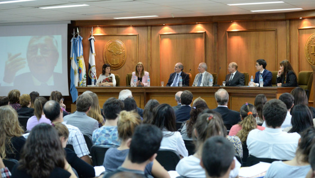 imagen La Constitución de Mendoza en debate