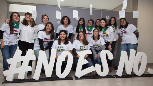 imagen La Campaña "NO ES NO" llega a la Facultad de Derecho